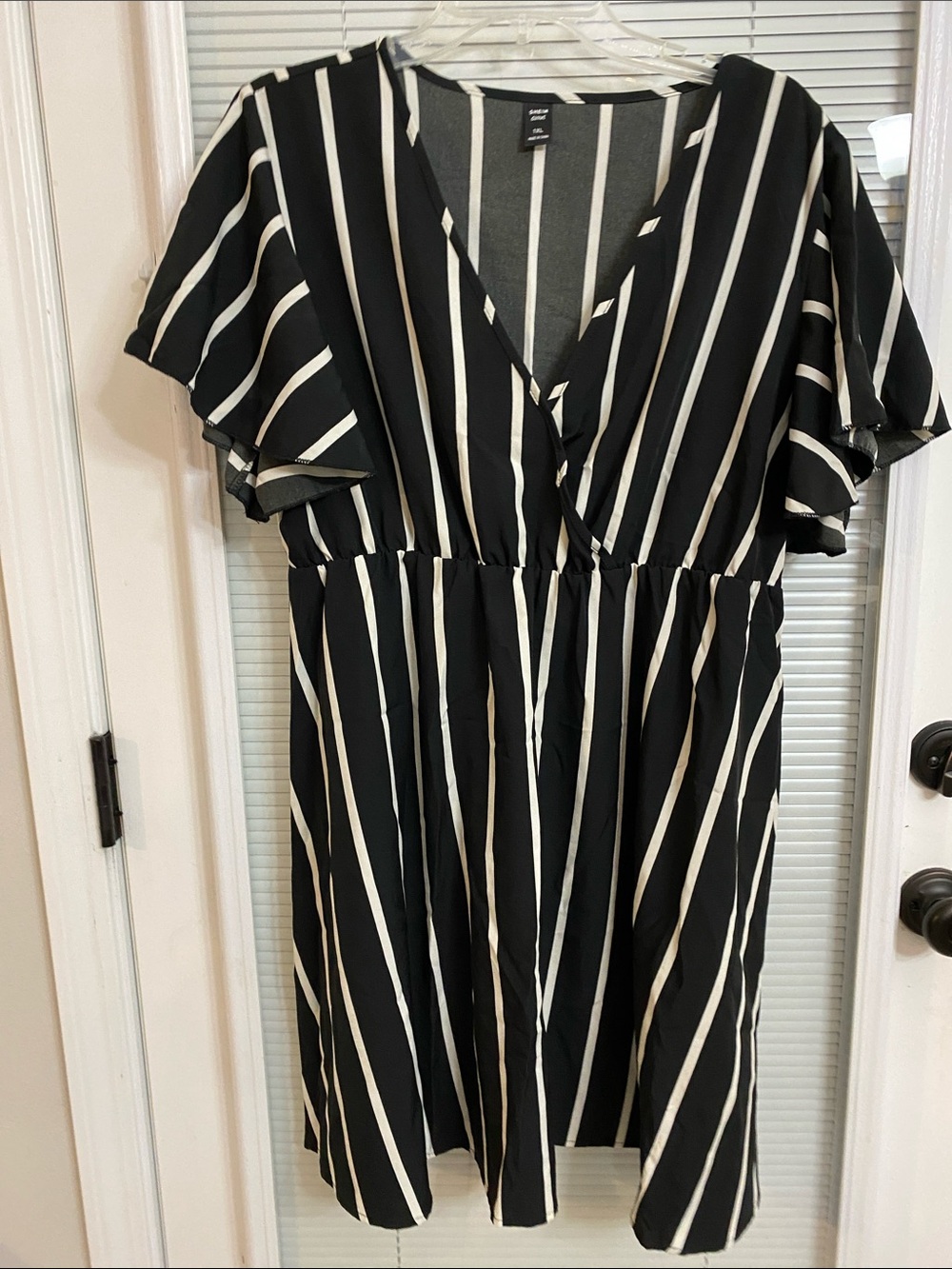 SHEIN Black and White Striped V-Neck Mini Dress